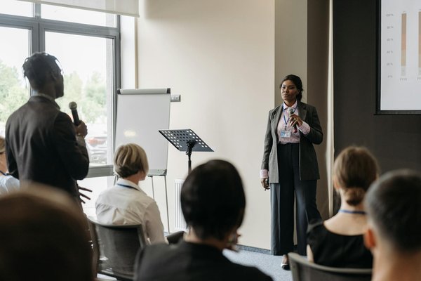 Maximize Your Small Business Success: The Comprehensive Guide to Streamlined Inventory Management Solutions in the UK for Improved Efficiency!